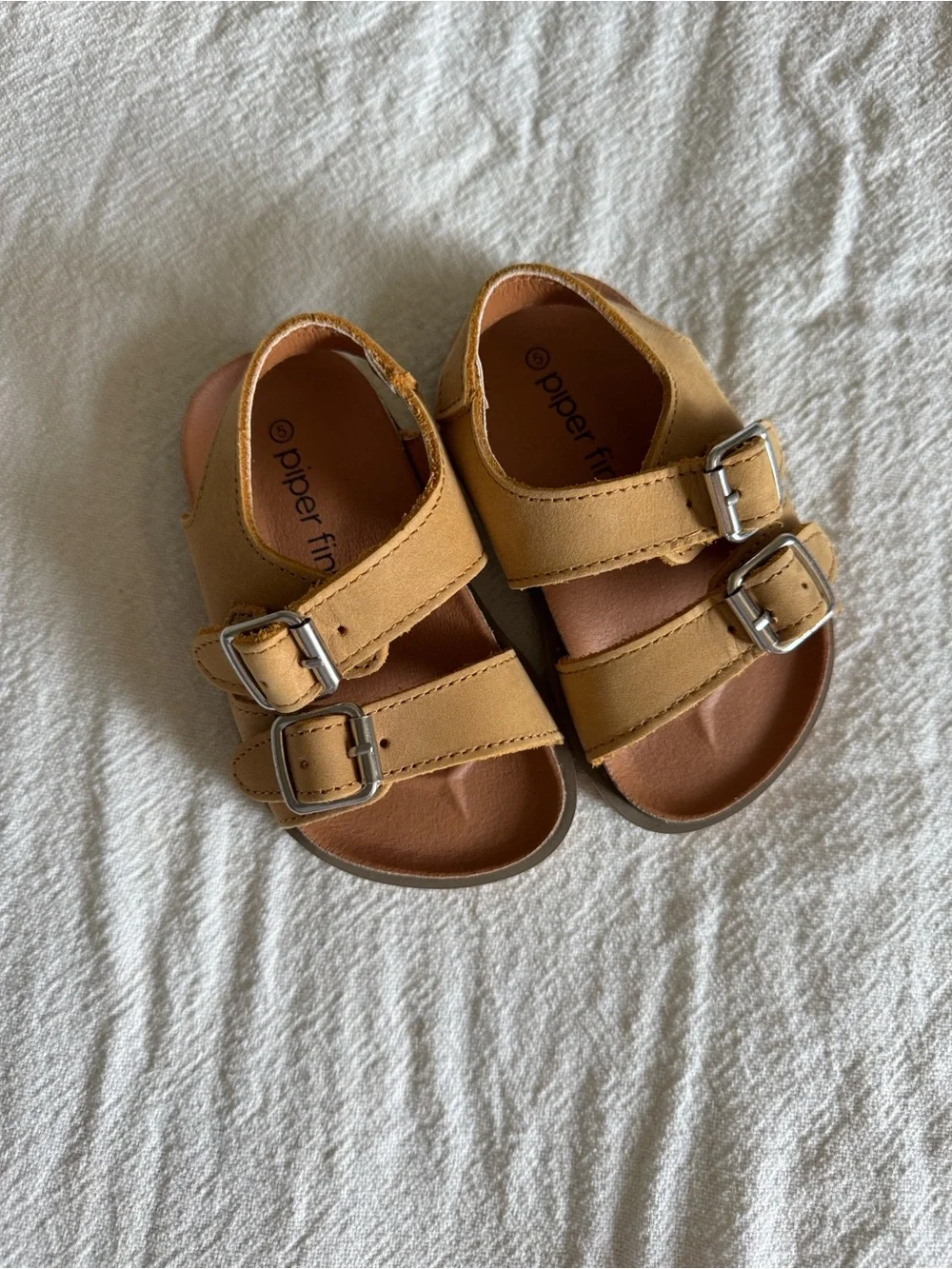 Piper Finn comfortable natural